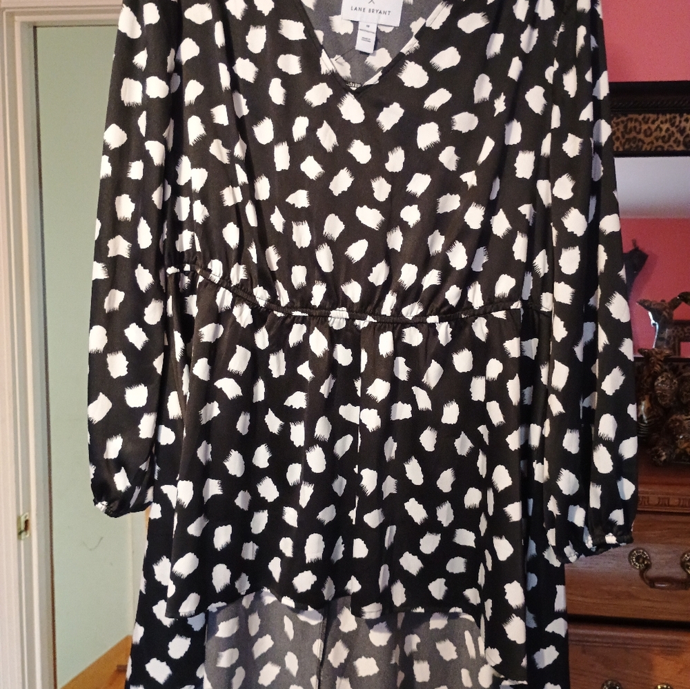 Lane Bryant Black and Cream Patterned Dress Top